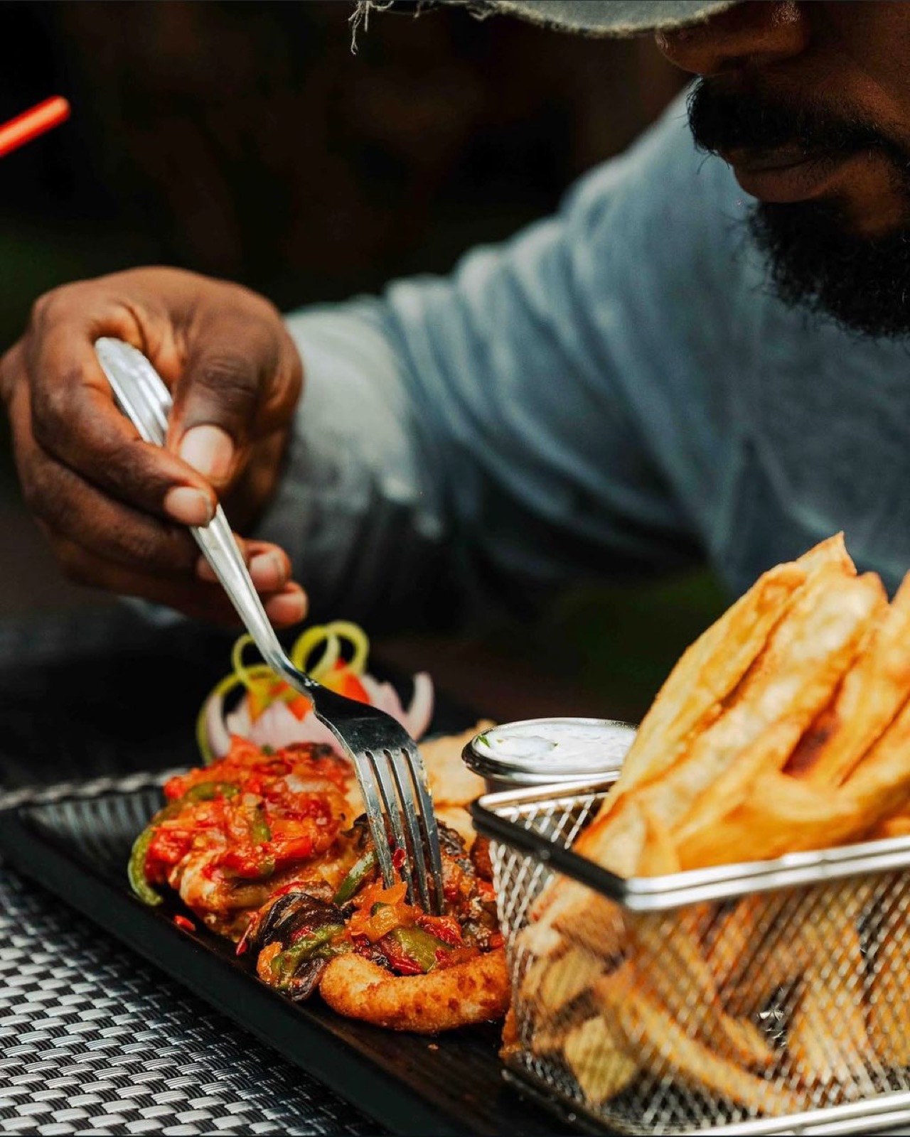 Peppered grill plate with sweet potato fries at Kulture Yard